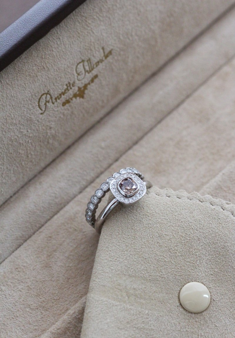 Elegant Dorothea Antik