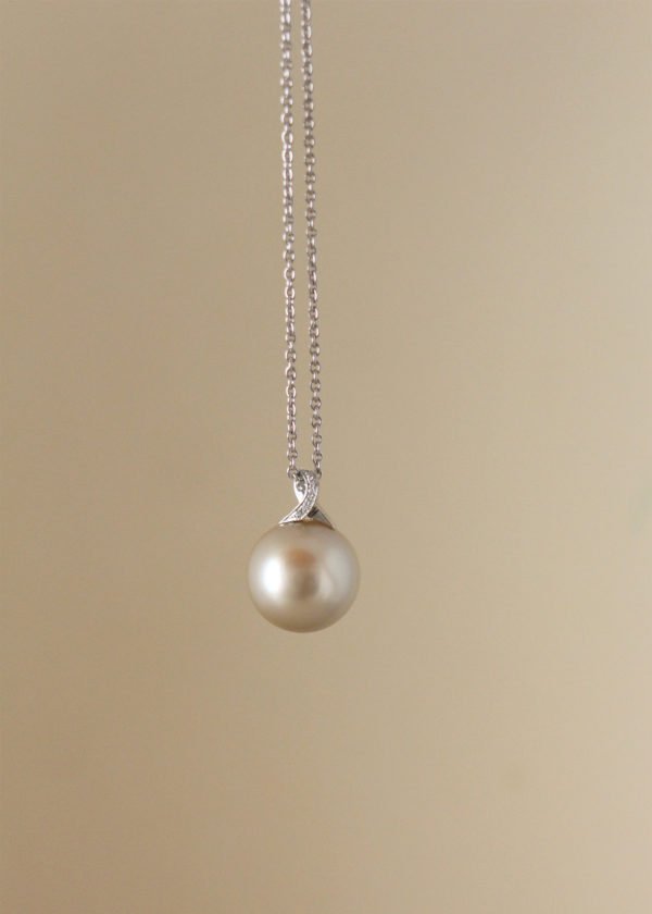 Thyra Pearl