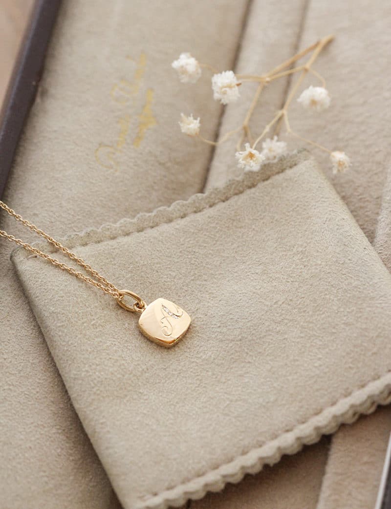 Ihana Beloved name with diamonds riipus