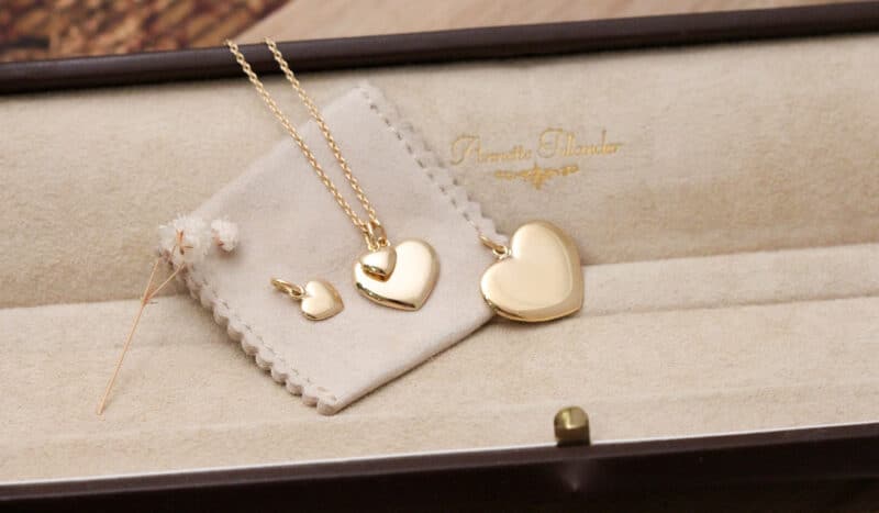 Family Heart -riipusmallisto